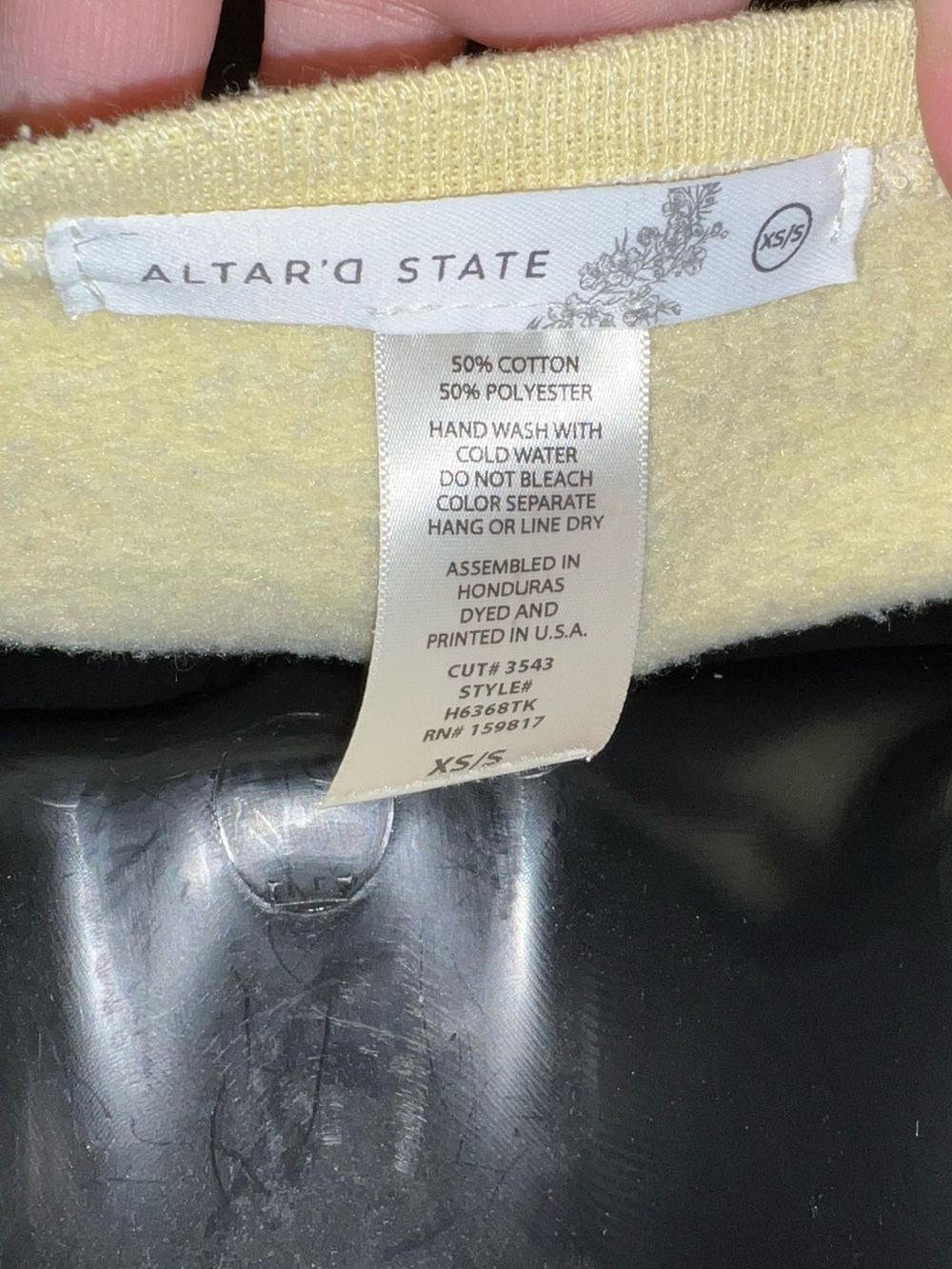 Altar'd State Yellow Pink Hibiscus Floral Coastal Crewneck Sweatshirt Size XS/S - Picture 10 of 10